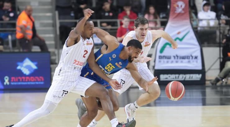 דייויד דה ג'וליוס ומאט קולמן (עמרי שטיין) דייויד דה ג'וליוס ומאט קולמן