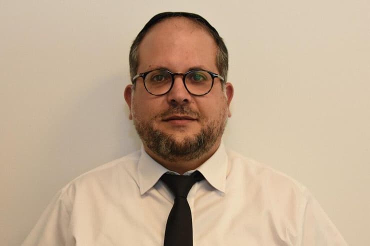 עו"ד ראובן ביטון. "בחברה החרדית, הסמינר קובע במידה רבה את עתידה של הבת" (צילום: ישראל ביטון) עו"ד ראובן ביטון