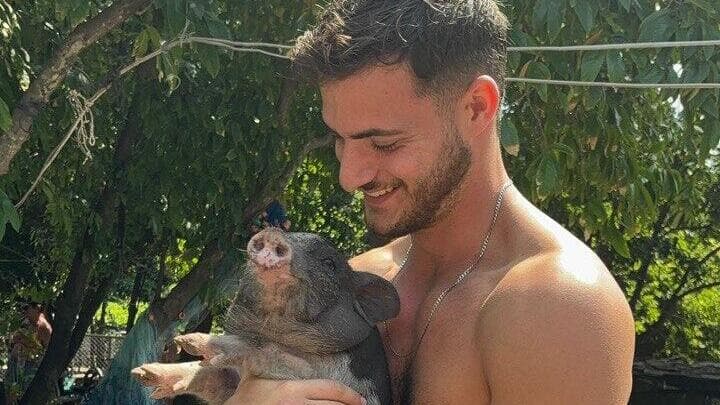 רותם יעיש ז"ל בטיול בתאילנד בו נהרג בתאונה