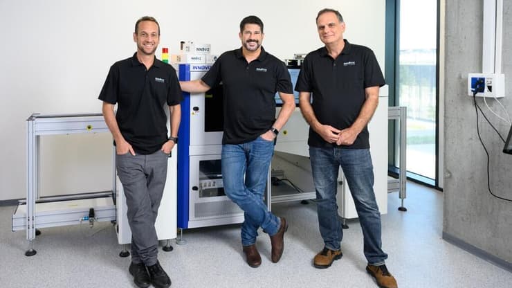 מייסדי אינווייז. מימין: אבישי מוסקוביץ', עומר כילף ואלעד הופשטטר