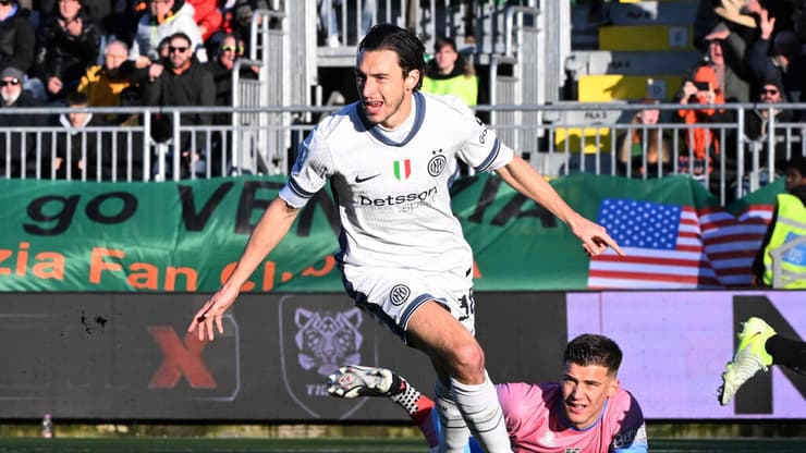 כבש את השער היחיד במשחק. מתאו דרמיאן (REUTERS/Alberto Lingria) שחקן אינטר מתאו דרמיאן