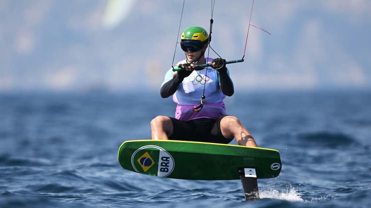 במקום הנכון בזמן הנכון. לובו בפעולה בפריז 2024 (צילום: Clive Mason/Getty Images) לובו בפעולה בפריז 2024