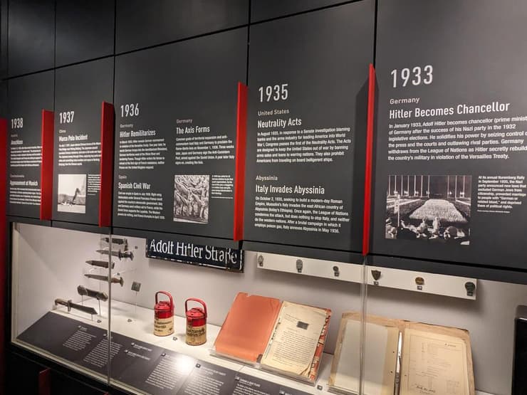 מוזיאון מלחמת העולם השנייה (צילום: אמיר בוגן) מוזיאון מלחמת העולם השנייה