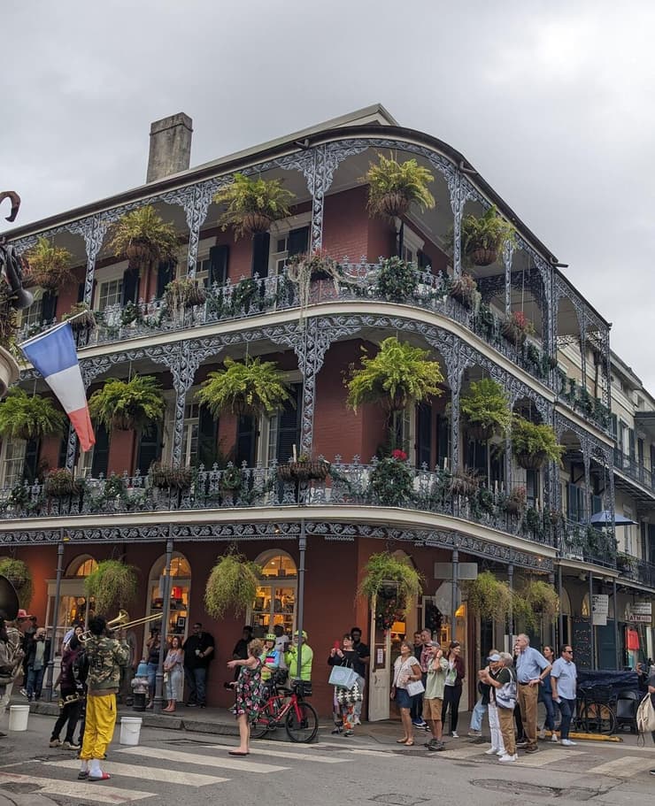 לב הרובע הצרפתי (צילום: אמיר בוגן) בית טיפוסי ברובע הצרפתי