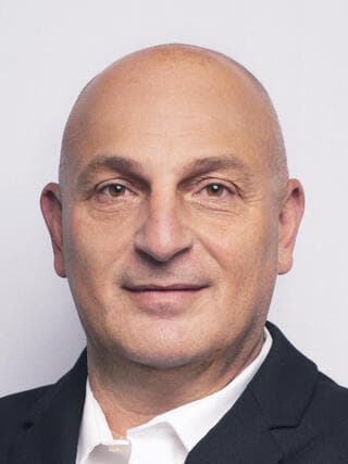 גל קסטל משנה למנכ"ל אורון נדל"ן 