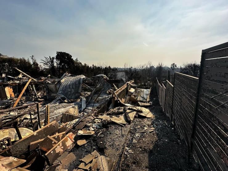 הבית של שומוף לאחר השריפה