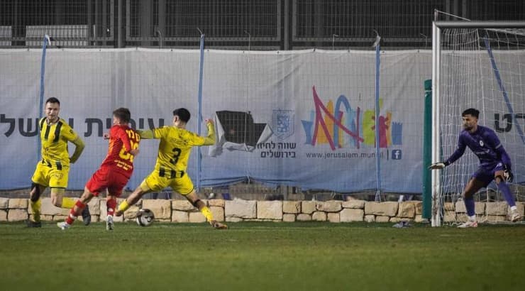 בן לוי בועט