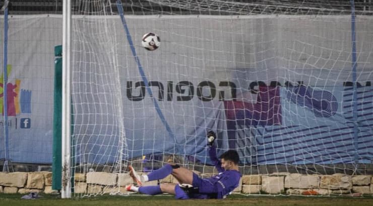 לידור כהן. לא הצליח לעצור את הכדור