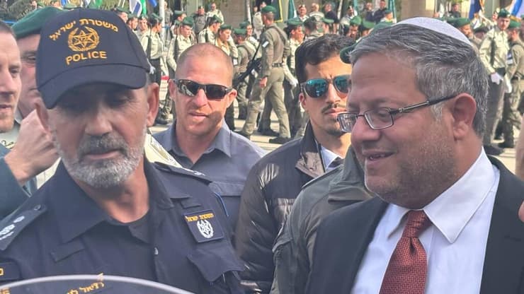 השר לשעבר בן גביר והמפכ"ל דני לוי (צילום: מאיר תורג'מן) טקס הקמת המשמר הלאומי במשמר הגבול