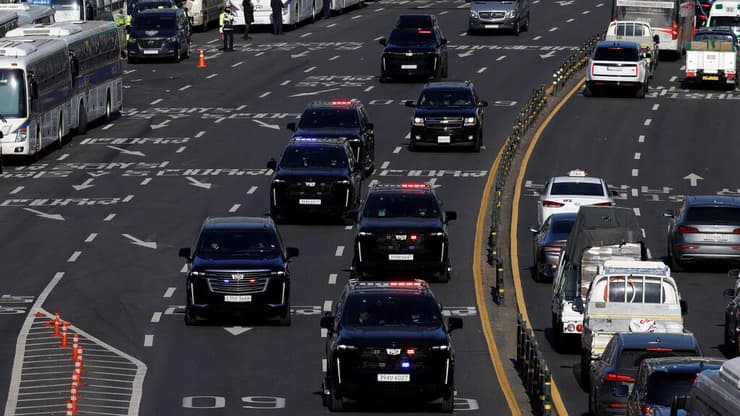 שיירת הנשיא המודח של דרום קוריאה, אחרי שנעצר