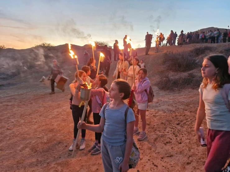 "לומדים להתמודד עם אתגרים ובונים את הביטחון מחדש"   