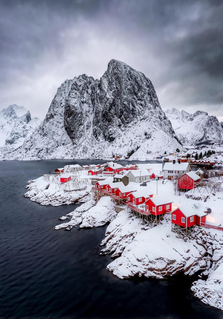 הכפר Hamnoy וההר שמאחוריו (צילום: גלעד טופז) הכפר Hamnoy וההר שמאחוריו