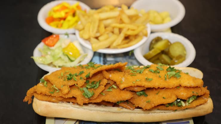 השניצל של תמיר בגבעתיים