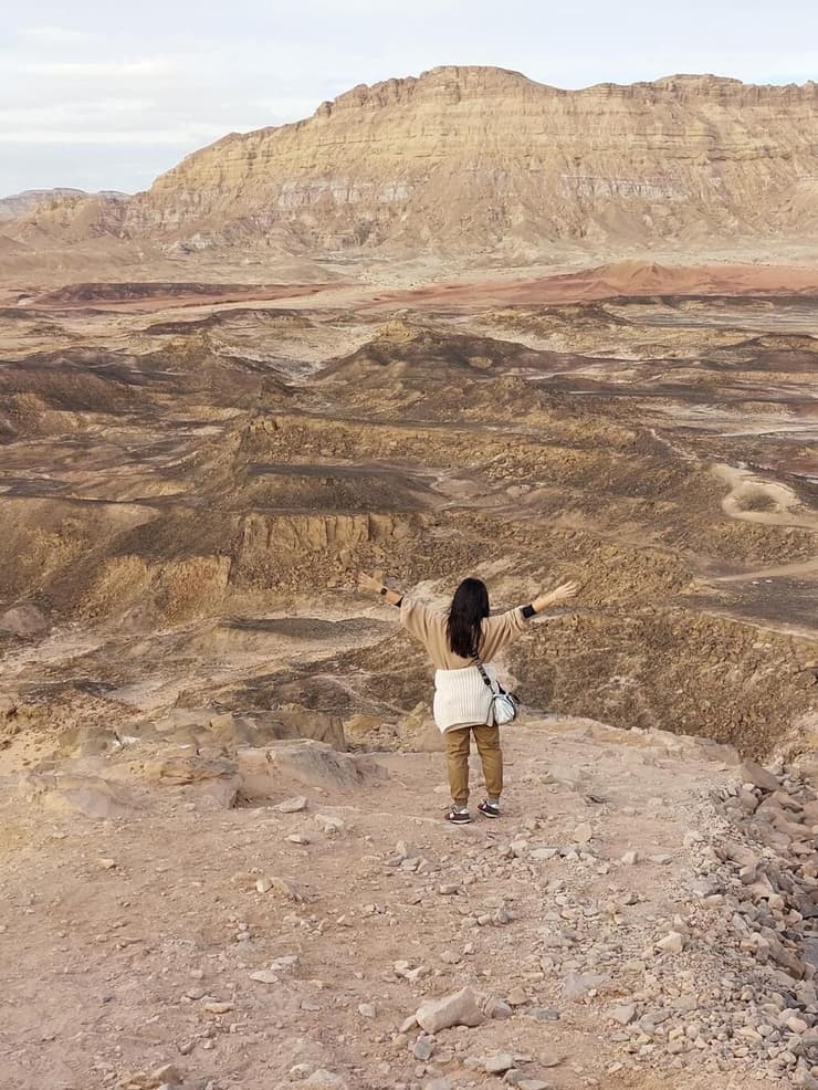 גבעת חרוט במכתש רמון (צילום: ארז דגן) גבעת חרוט במכתש רמון