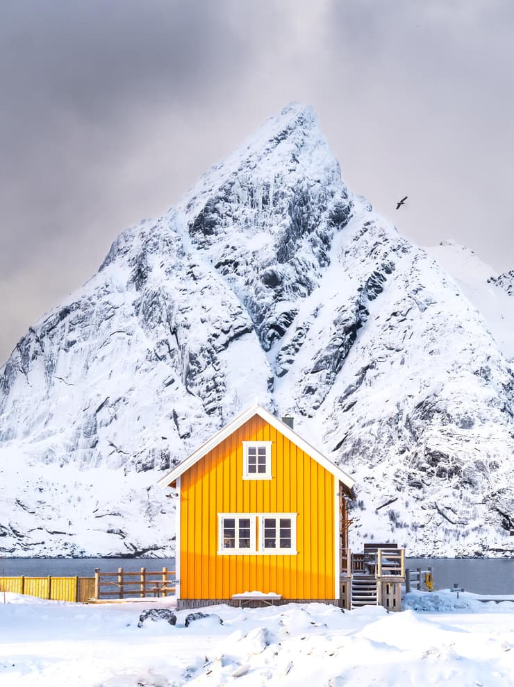 בקתה בכפר Sakrisoy (צילום: גלעד טופז) בקתה בכפר Sakrisoy