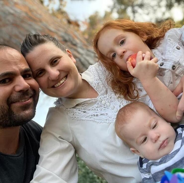 שירי, אריאל וכפיר ביבס ז"ל נרצחו באכזריות בשבי (צילום: באדיבות המשפחה) משפחת ביבס