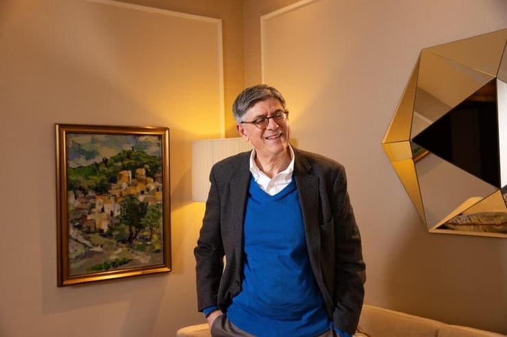 "האוכל כאן טוב מדי". ג'ק לו לפני ההמראה לניו יורק (צילום: אלכס קולומויסקי ) ג'ק לו, שגריר ארה"ב בישראל לשעבר בריאיון