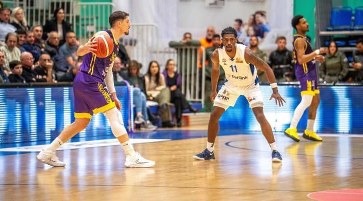 יפתח זיו וג'ימי קלארק