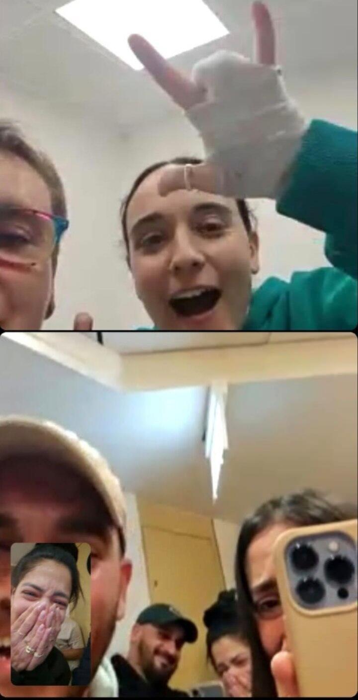 אמילי דמארי בשיחת וידיאו אחרי ששוחררה משבי חמאס