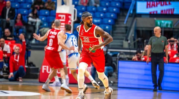 פטריק בברלי (רועי כפיר) פטריק בברלי