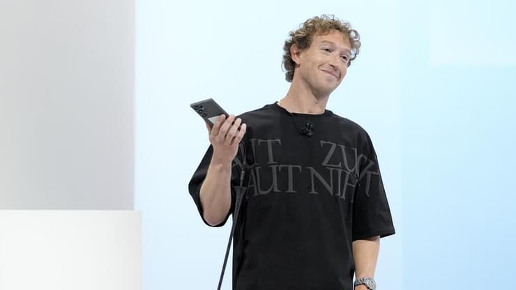 מנכ"ל מטא, מארק צוקרברג. נחוש להיכנס ולהוביל גם בעולם הרובוטיקה (צילום: Godofredo A. Vásquez, AP) מארק צוקרברג