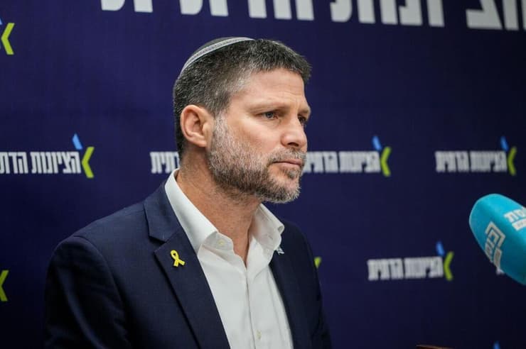 בצלאל סמוטריץ' בישיבת הסיעה של הציונות הדתית