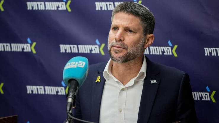 בצלאל סמוטריץ' בישיבת הסיעה של הציונות הדתית
