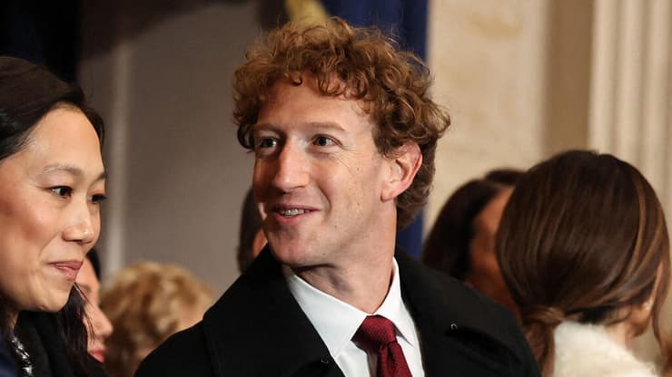 מנכ"ל מטא מארק צוקרברג בטקס השבעת טראמפ ארה"ב