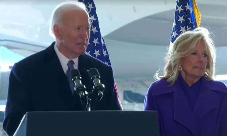 ג'ו ו ג'יל ביידן עוזבים את וושינגטון