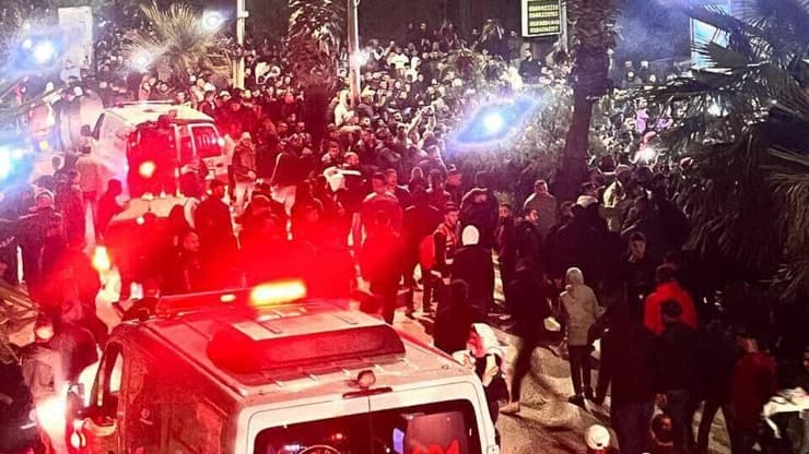 פלסטינים חוגגים את שחרור המחבלים במסגרת עסקת החטופים