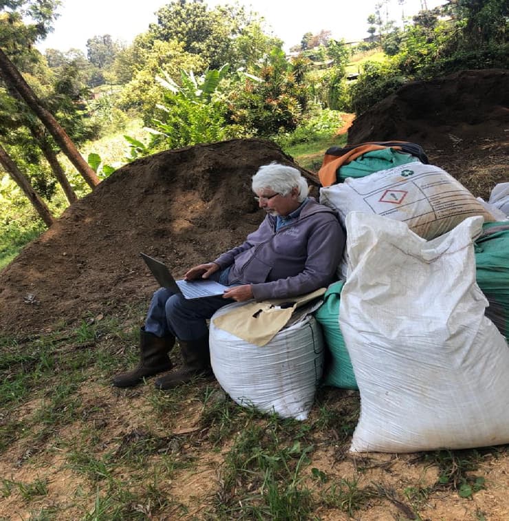 יובל אור עומל על תרגום הספר 'נסיכים ללא בית' בקניה