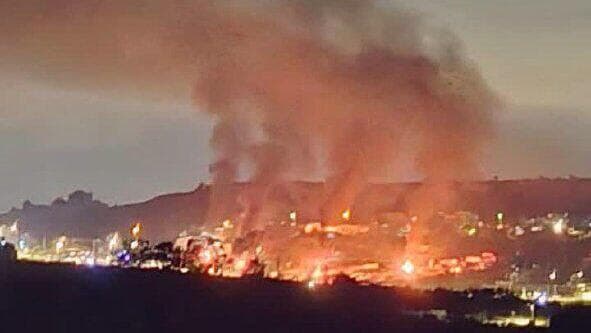 האש בפונדוק, אמש מתנחלים הציתו מבנים וכלי רכב בכפר פלסטיני