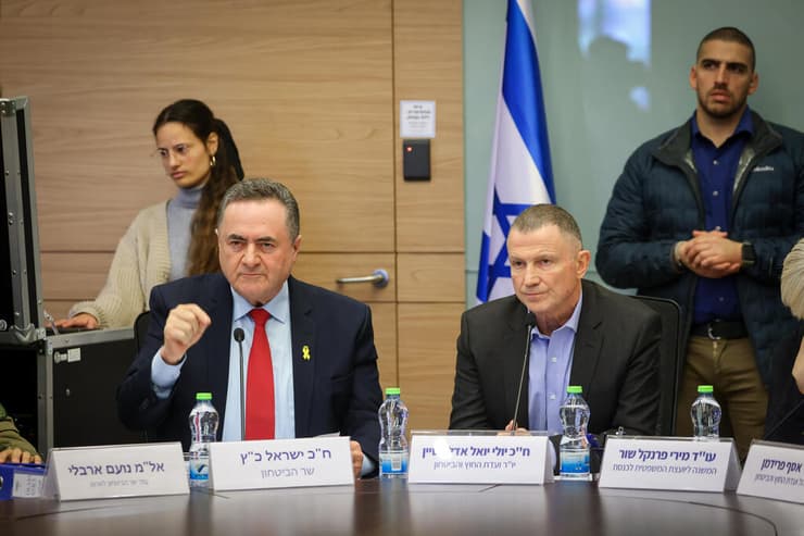 כ"ץ הפתיע והגיע באמצע הדיון לוועדה (צילום: דוברות הכנסת - נועם מושקוביץ') ועדת החוץ והביטחון