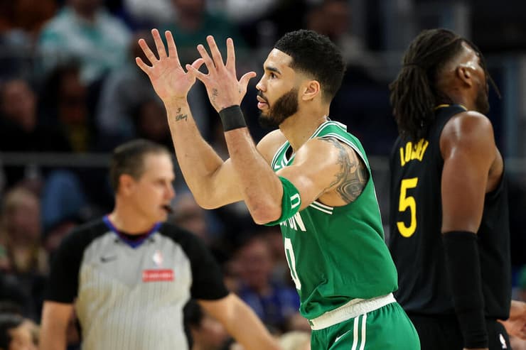 הוביל את קלעי בוסטון. טייטום