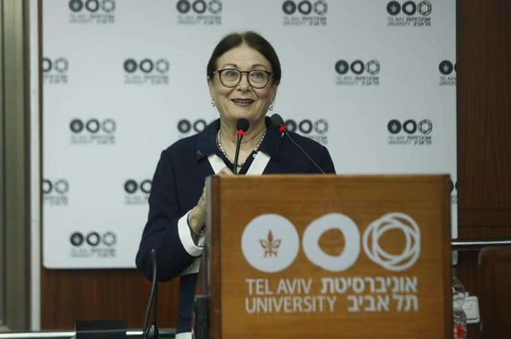 כנס לכבוד הנשיאה בדימוס אסתר חיות באוניברסיטת תל אביב