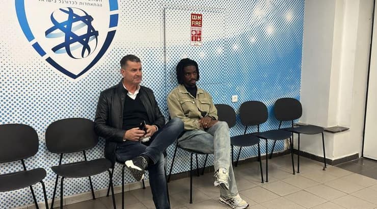 אומאונגה בבית הדין