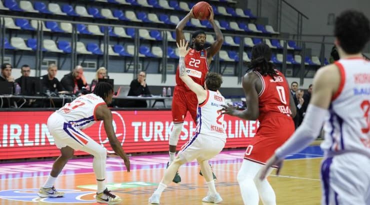 פטריק בברלי (הפועל ת"א) פטריק בברלי