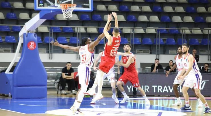 ים מדר זורק (הפועל ת"א) ים מדר זורק