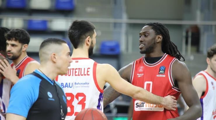 לחיצות הידיים (הפועל ת"א) לחיצות הידיים