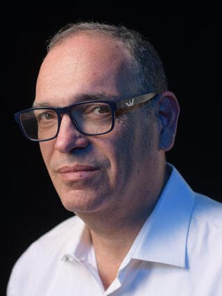 שי פירון