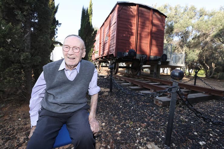 אליעזר (האוזר) שמעוני