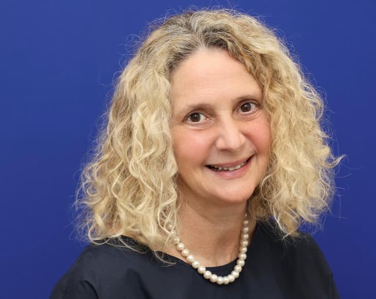 פרופסור מיכאלה גולדשטיין