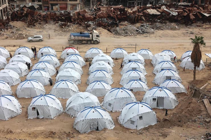 אוהלים ל פליטים ב שג'אעייה בעיר עזה 