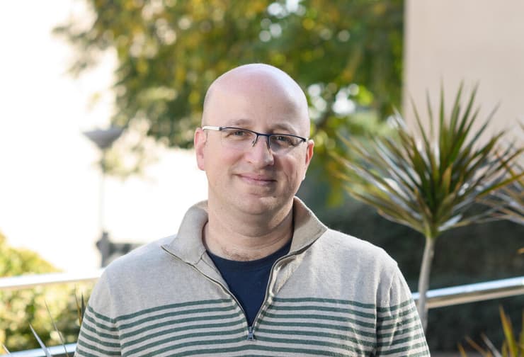 פרופ' איגור אוליצקי