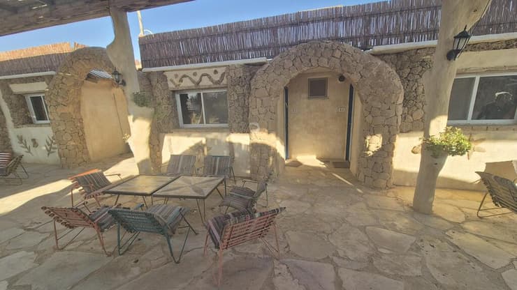 החדר שבו ישנתי (צילום: אסף קמר) החדר שבו ישנתי