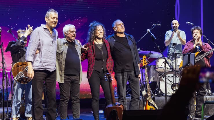מתוך המופע "הכבש השישה עשר ושירים שלנו גם"