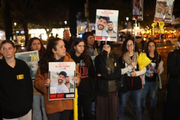 צעדת הקולות המושתקים של גלי וזיו ברמן - מכיכר דיזינגוף לכיכר החטופים