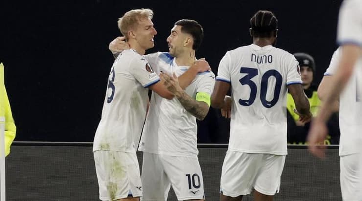 שחקני לאציו מאושרים (רויטרס) שחקני לאציו מאושרים