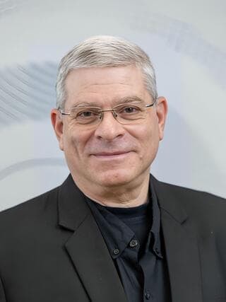 ד"ר הראל מנשרי, ממקימי מערך הסייבר בשב"כ, וכיום ראש תחום סייבר במכון הטכנולוגי חולון ומרצה בפקולטה לרפואה באוניברסיטת תל אביב