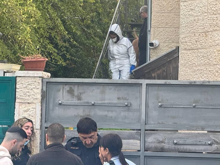 המשטרה בזירת המוות של אורלוב זירת האירוע שבו נמצאה אנסטסיה אורלוב ללא רוח חיים